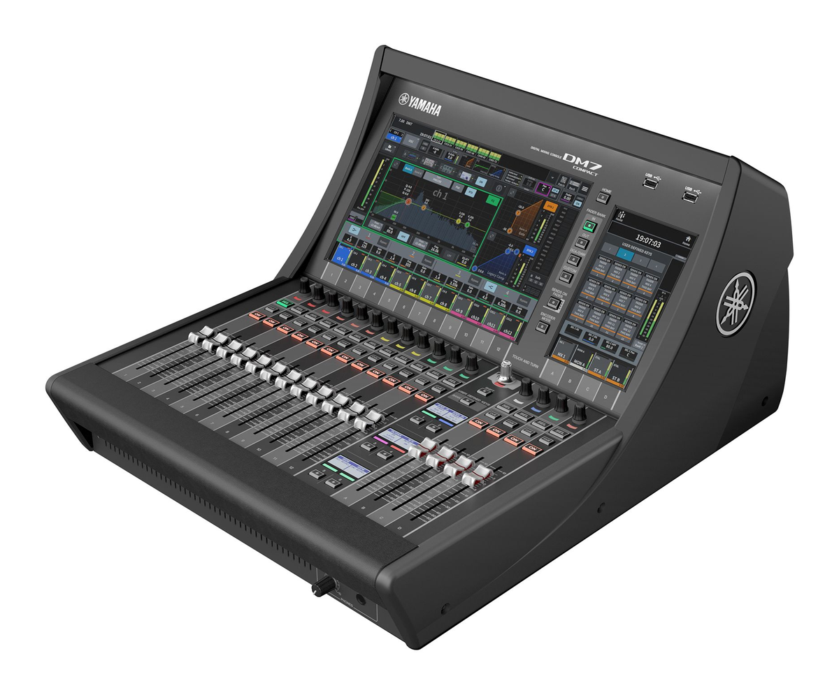 ミキサー。YAMAHA DM7 Compact (東京都品川区レンタル)