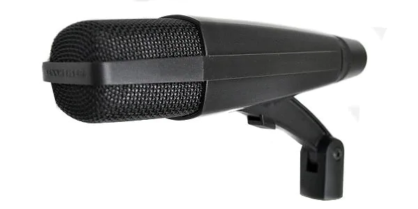 ダイナミックマイク。SENNHEISER MD421